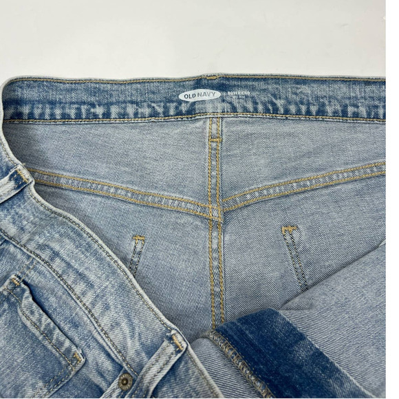 NWT Old Navy 18 Womens Mid Rise Boyfriend Straight Distressed Raw Hem Crop Jeans - Picture 3 of 7